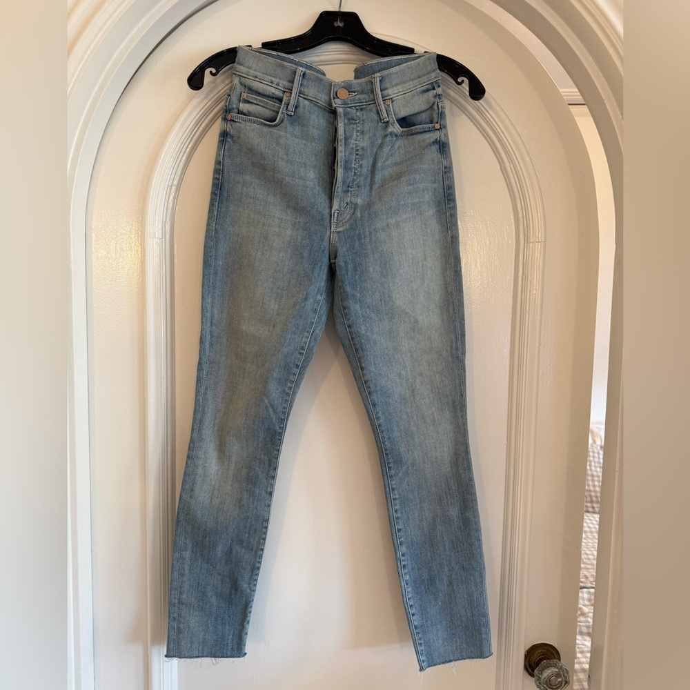 MOTHER Stunner Ankle Fray Jeans